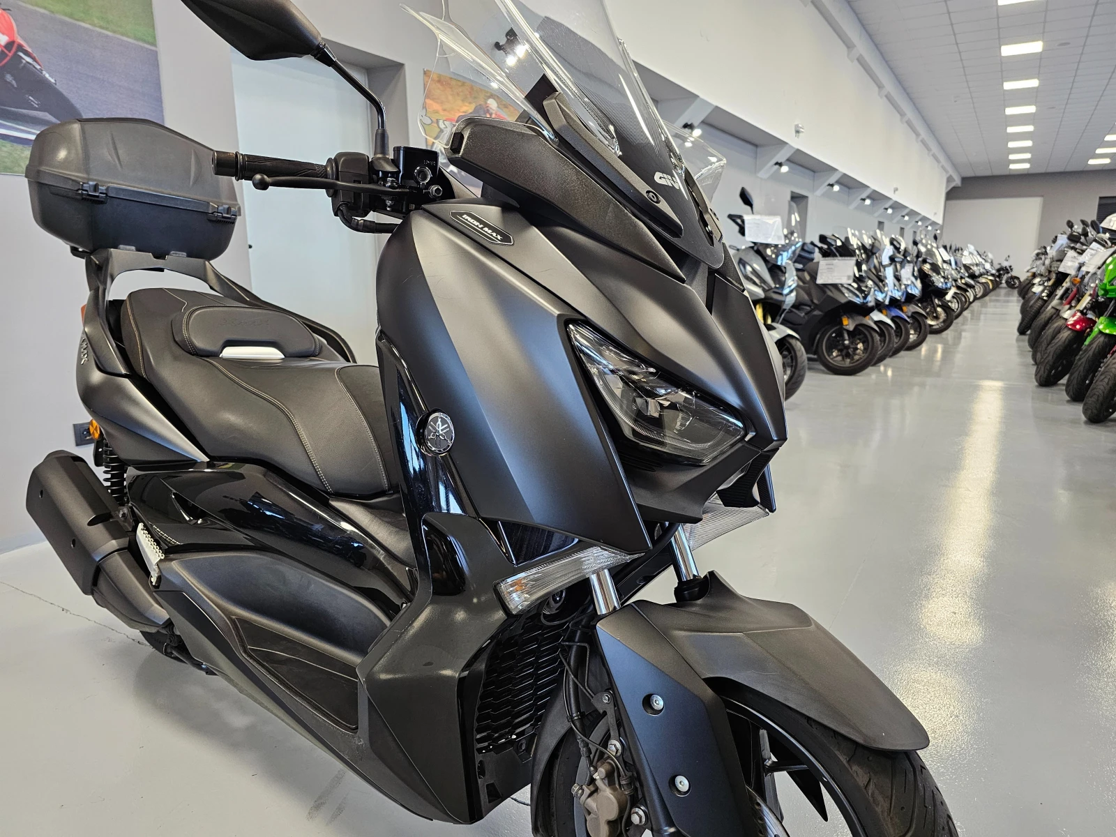 Yamaha X-max 300ie, ABS-TCS, Iron Max! - изображение 3