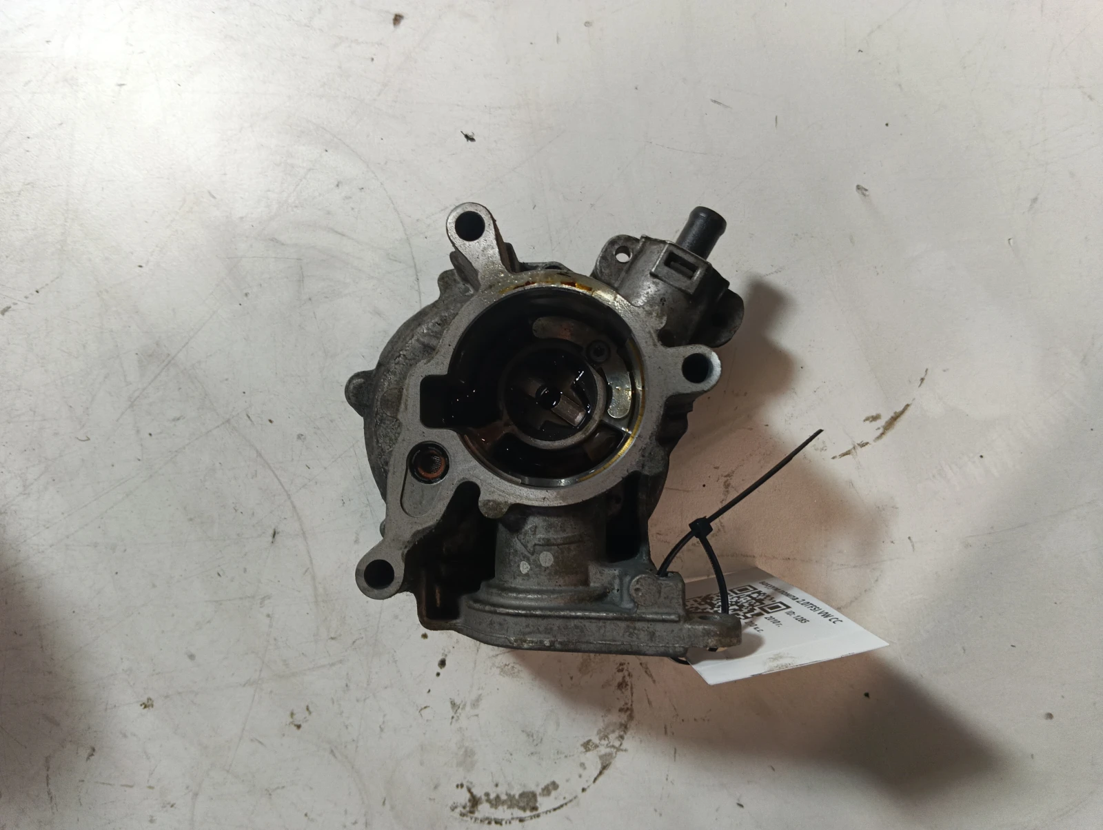 вакуум помпа 2.0TFSI VW CC