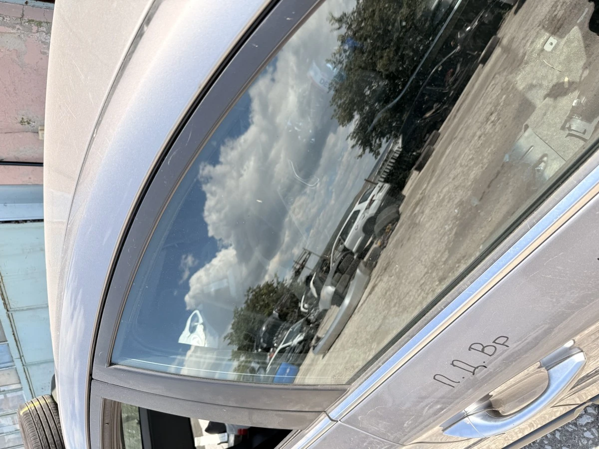 Предно дясно странично стъкло Hyundai Ioniq 2021 Electric 82421-G7000 n214