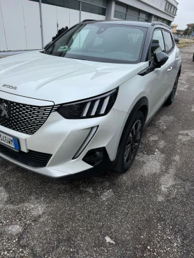     Peugeot 2008 GT line* 50kw/h* 