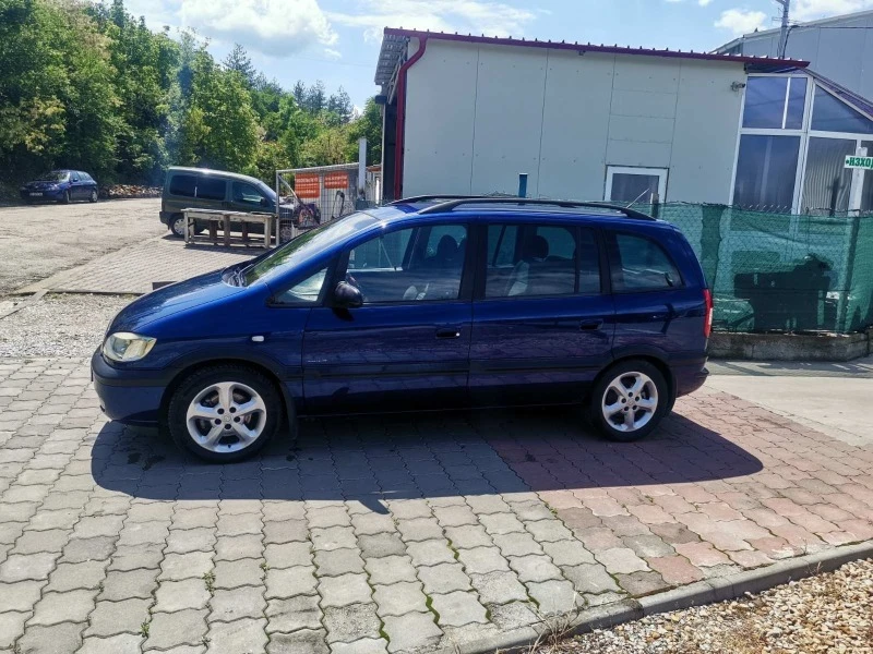 Opel Zafira, снимка 3 - Автомобили и джипове - 49216528