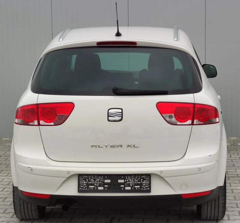 Seat Altea XL* 1.6TDI* 105к.с* Facelift* , снимка 4 - Автомобили и джипове - 49236177