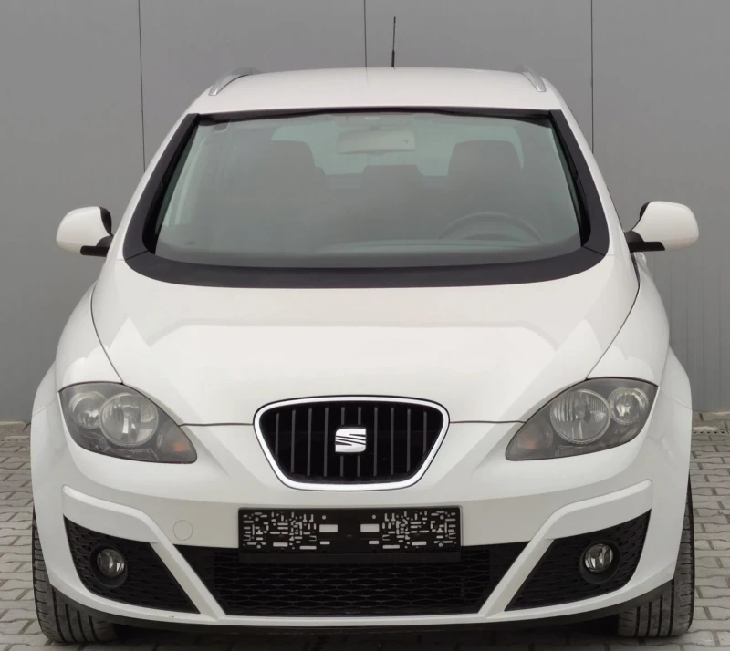 Seat Altea XL* 1.6TDI* 105к.с* Facelift* , снимка 8 - Автомобили и джипове - 49236177