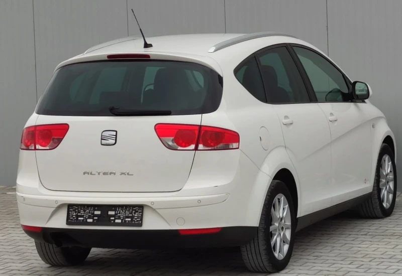 Seat Altea XL* 1.6TDI* 105к.с* Facelift* , снимка 3 - Автомобили и джипове - 49236177