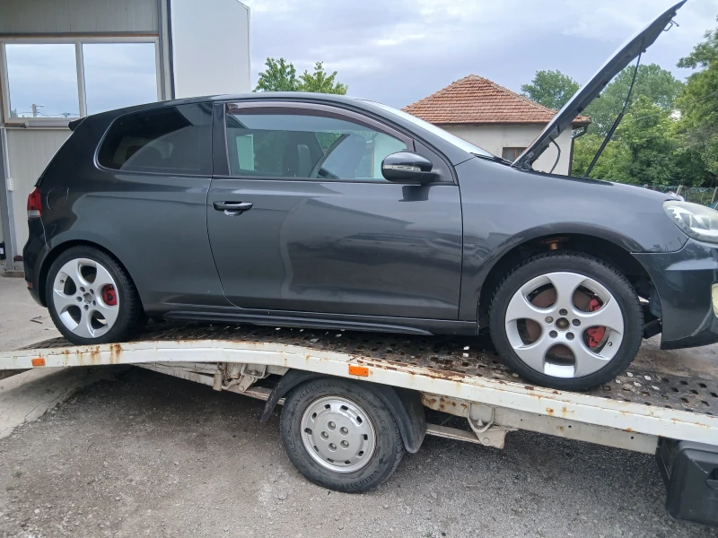 VW Golf 2 TSFSI, снимка 2 - Автомобили и джипове - 53010213