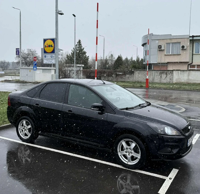 Ford Focus 2.0 facelift, снимка 3 - Автомобили и джипове - 53066311