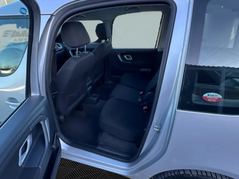 Skoda Roomster 1.9TDI 105КС. ПАНОРАМА ПОДГРЕВ КЛИМАТРОНИК, снимка 8 - Автомобили и джипове - 53166082