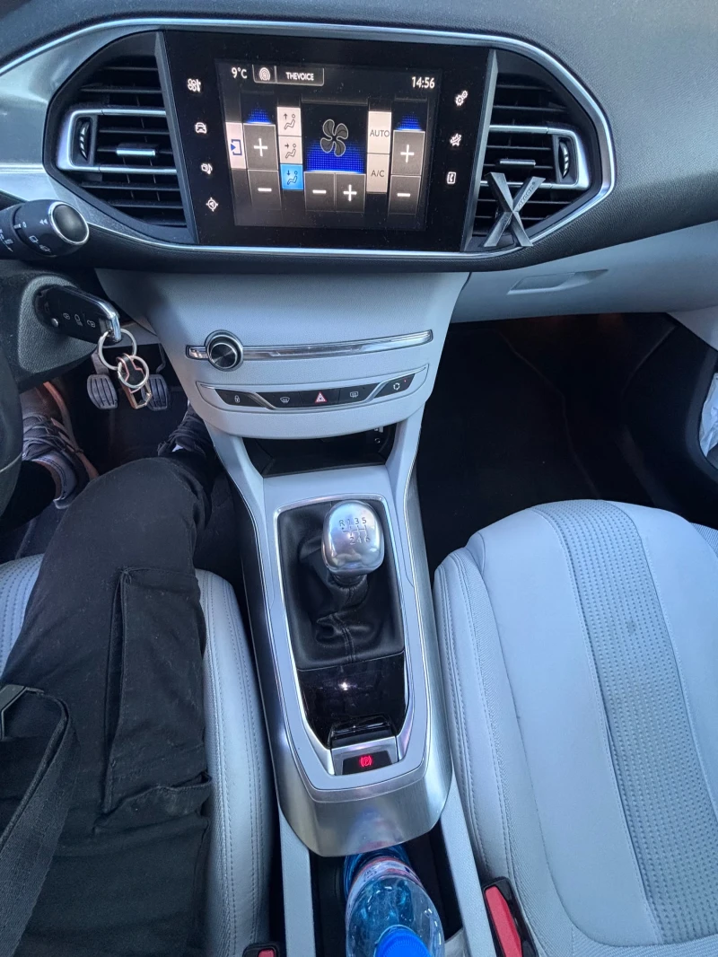Peugeot 308, снимка 9 - Автомобили и джипове - 53375089