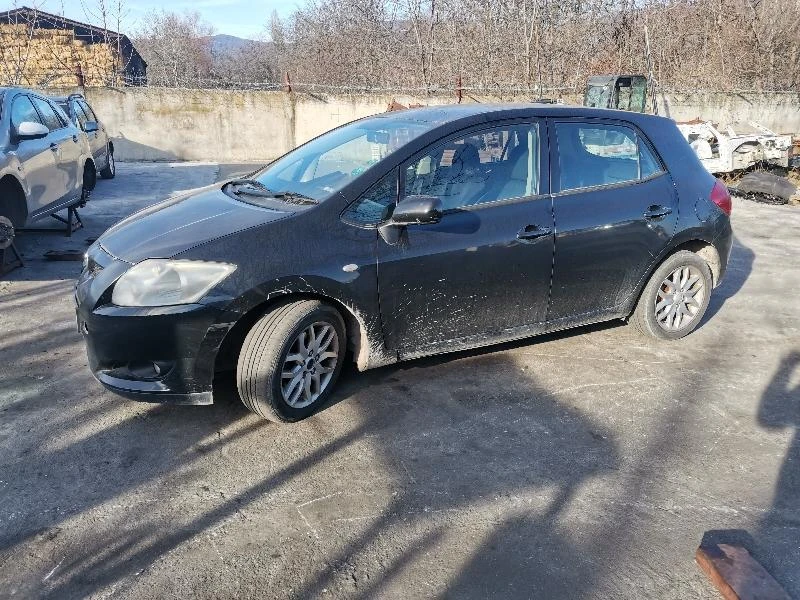 Toyota Auris 2.0 D4D, снимка 5 - Автомобили и джипове - 39858169