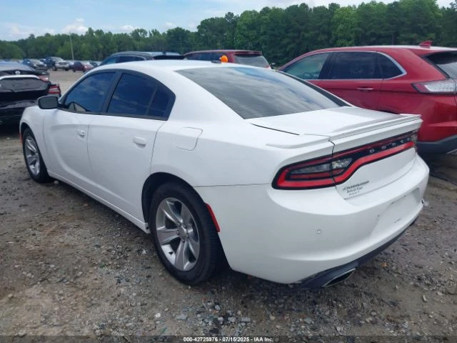 Dodge Charger SE - изображение 3