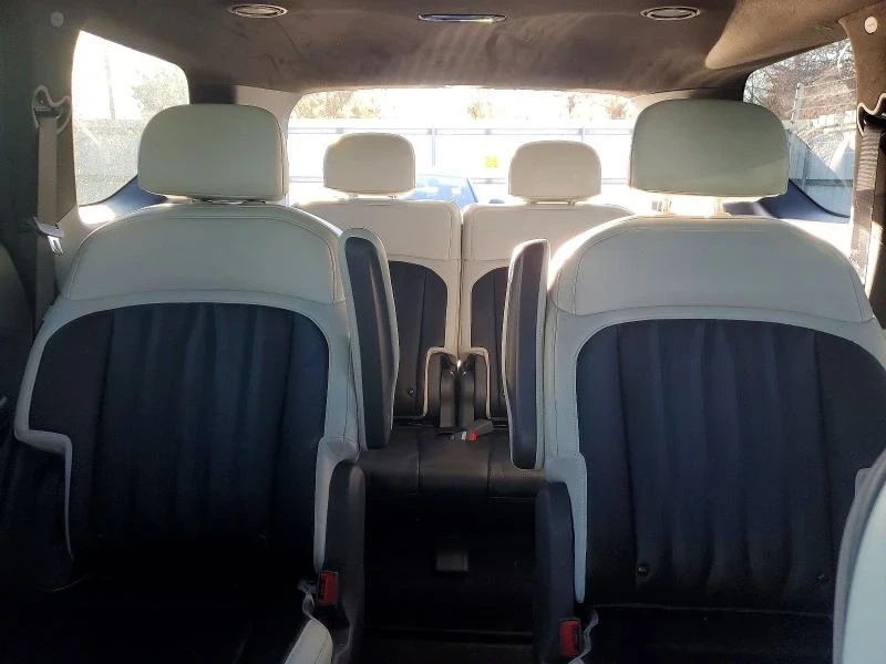 Kia EV9 GT - LINE, снимка 11 - Автомобили и джипове - 53670835