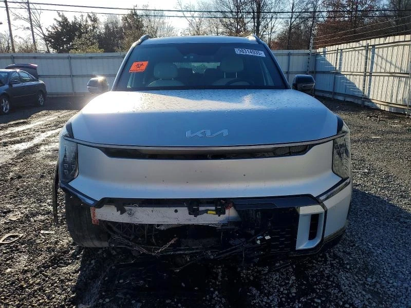 Kia EV9 GT - LINE, снимка 2 - Автомобили и джипове - 53670835