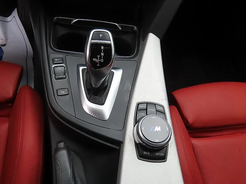 BMW 330, снимка 12 - Автомобили и джипове - 55302675