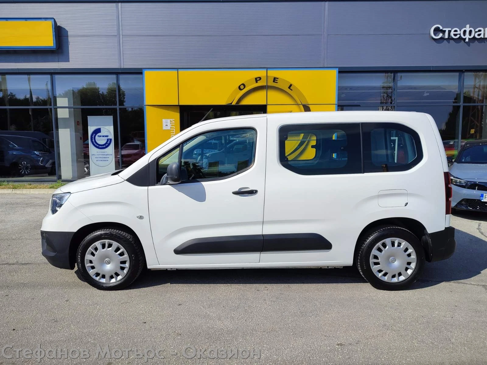 Opel Combo Life 4 1 Selection 1.5D (75HP) MT5 - изображение 4