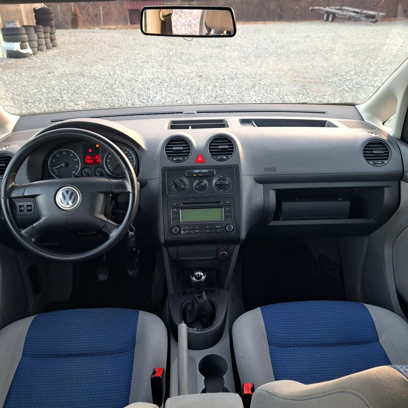 VW Caddy 1.6 LIFE  - изображение 9