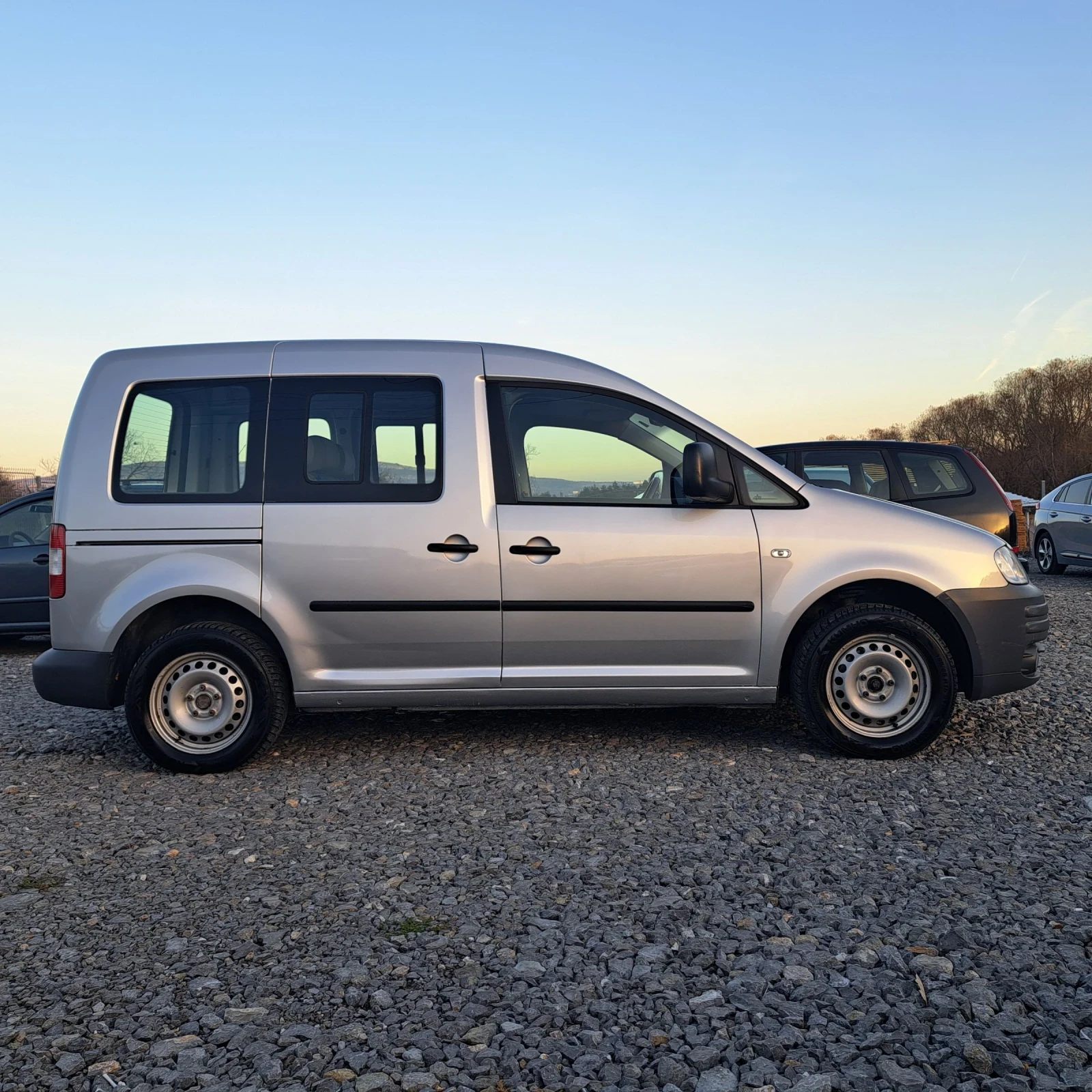 VW Caddy 1.6 LIFE  - изображение 4