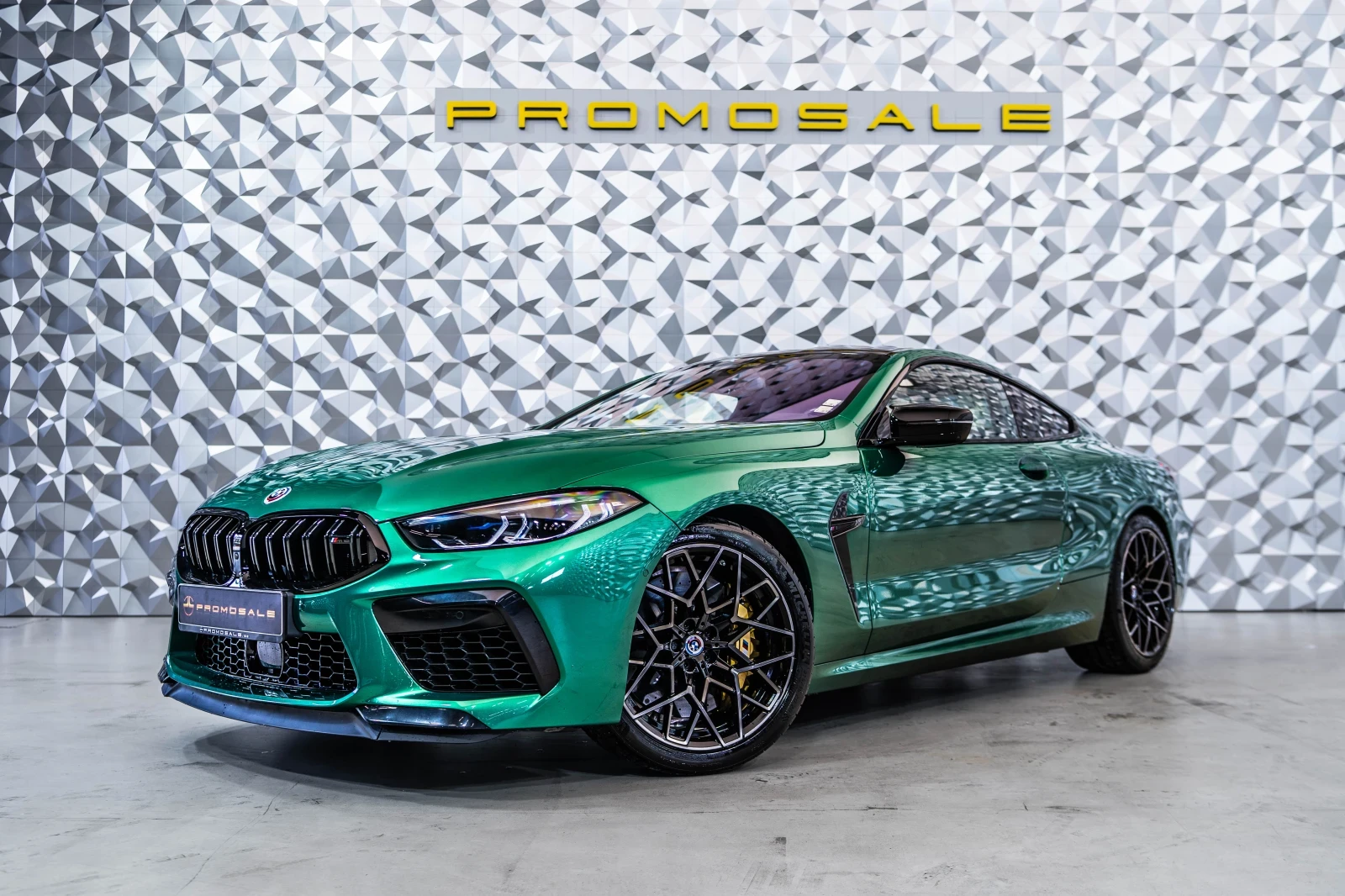 BMW M8 Competition* Bowers and Wilkins* Лизинг* Ceramic - изображение 2