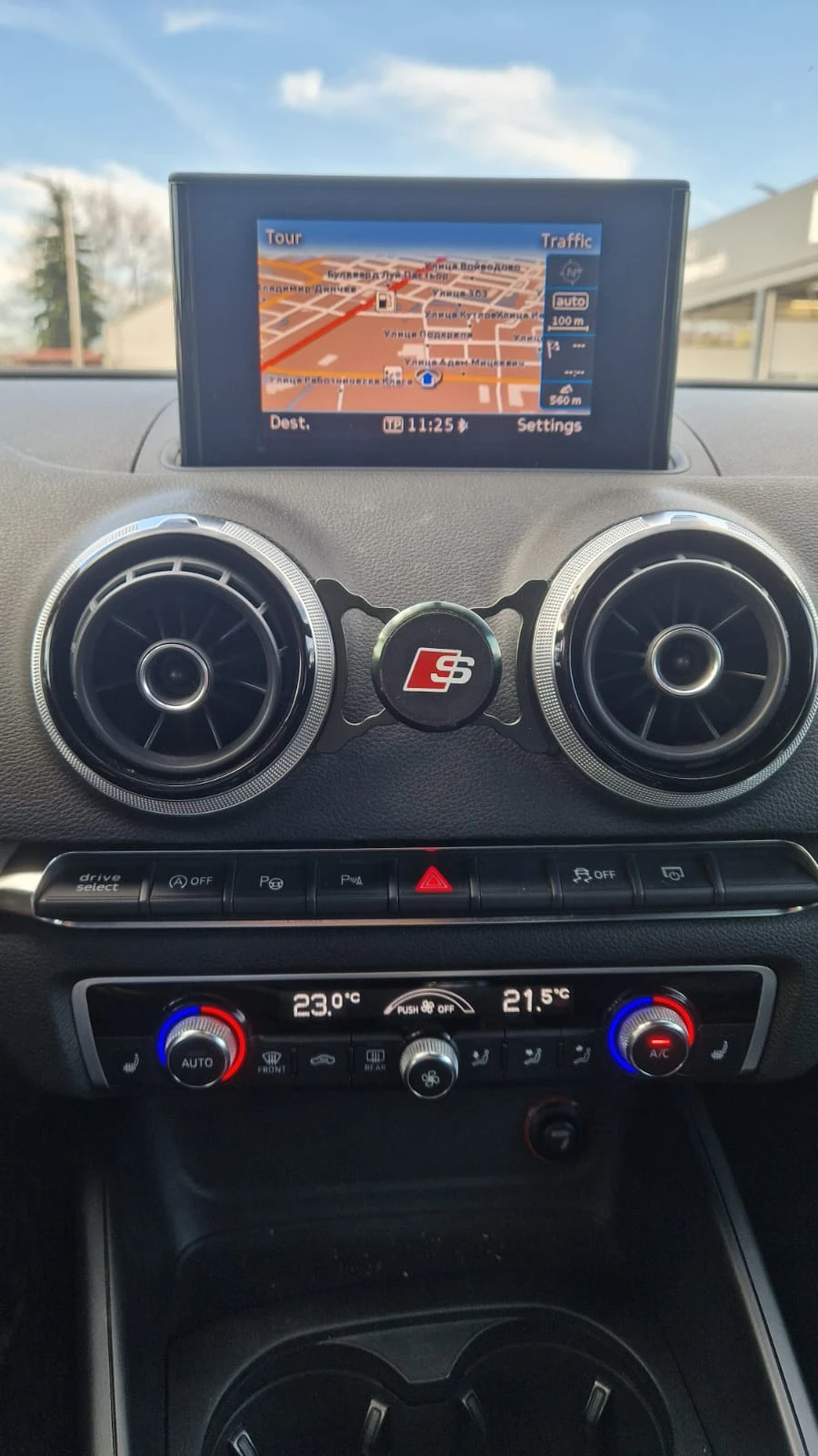 Audi A3 S line Sportpaket - Гаранция/Панорама/Подгрев/Кожа - изображение 8