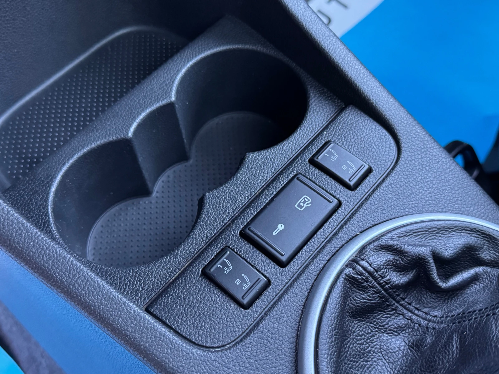 Skoda Roomster 1.9TDI 105КС. ПАНОРАМА ПОДГРЕВ КЛИМАТРОНИК - изображение 10