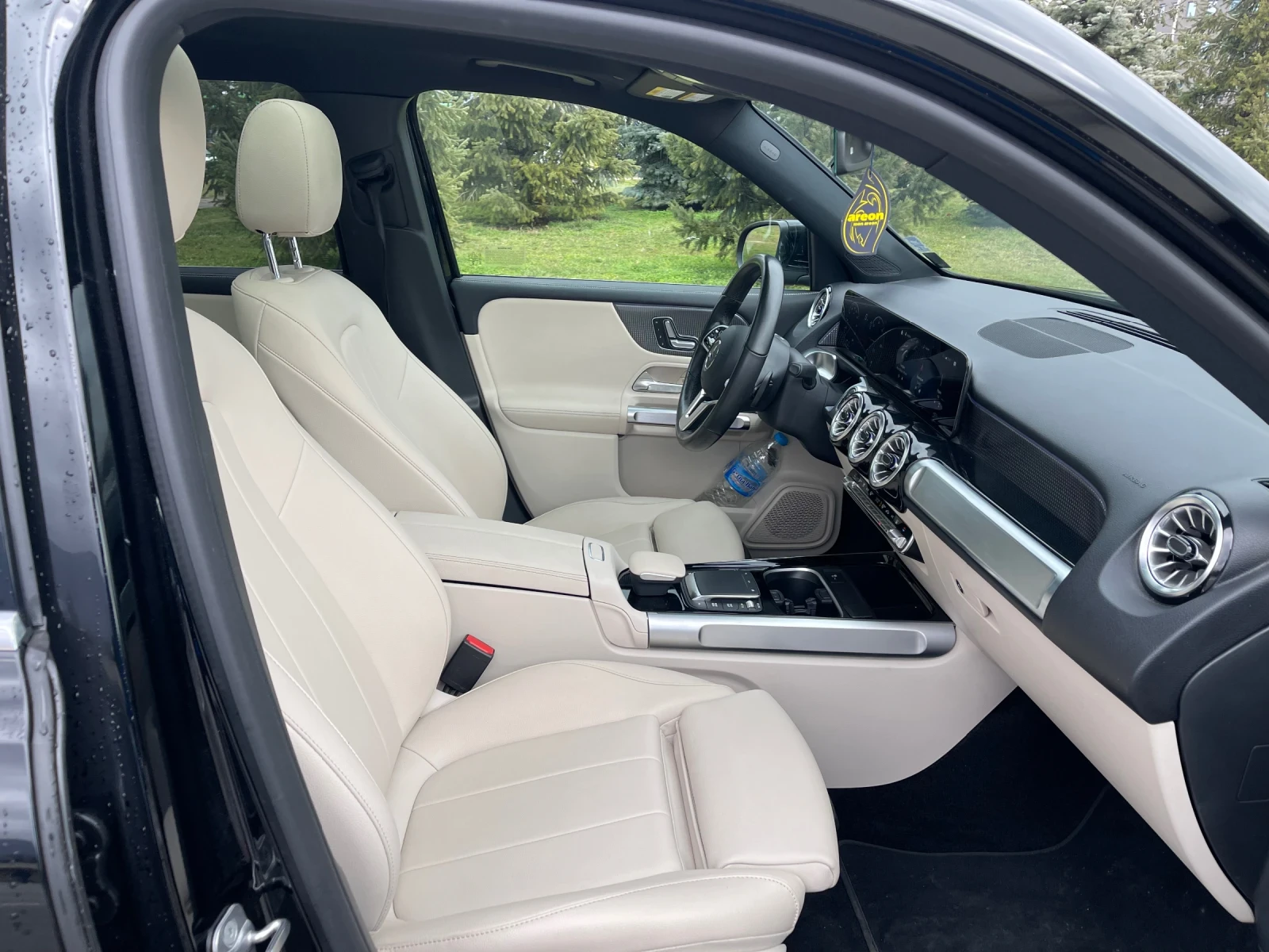 Mercedes-Benz EQB 250+  - изображение 8