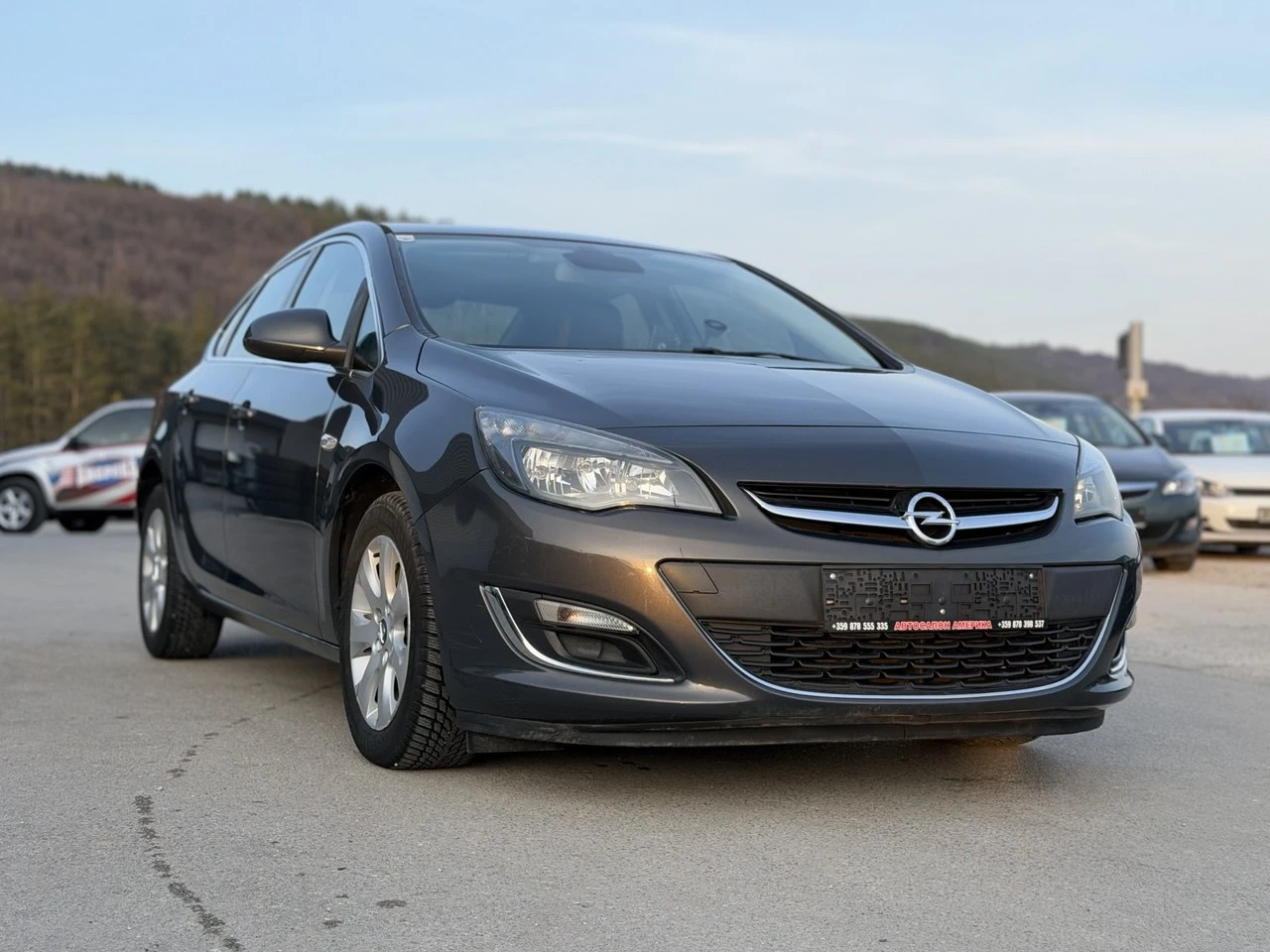 Opel Astra 1.7CDTI SEDAN, снимка 3 - Автомобили и джипове - 53880627