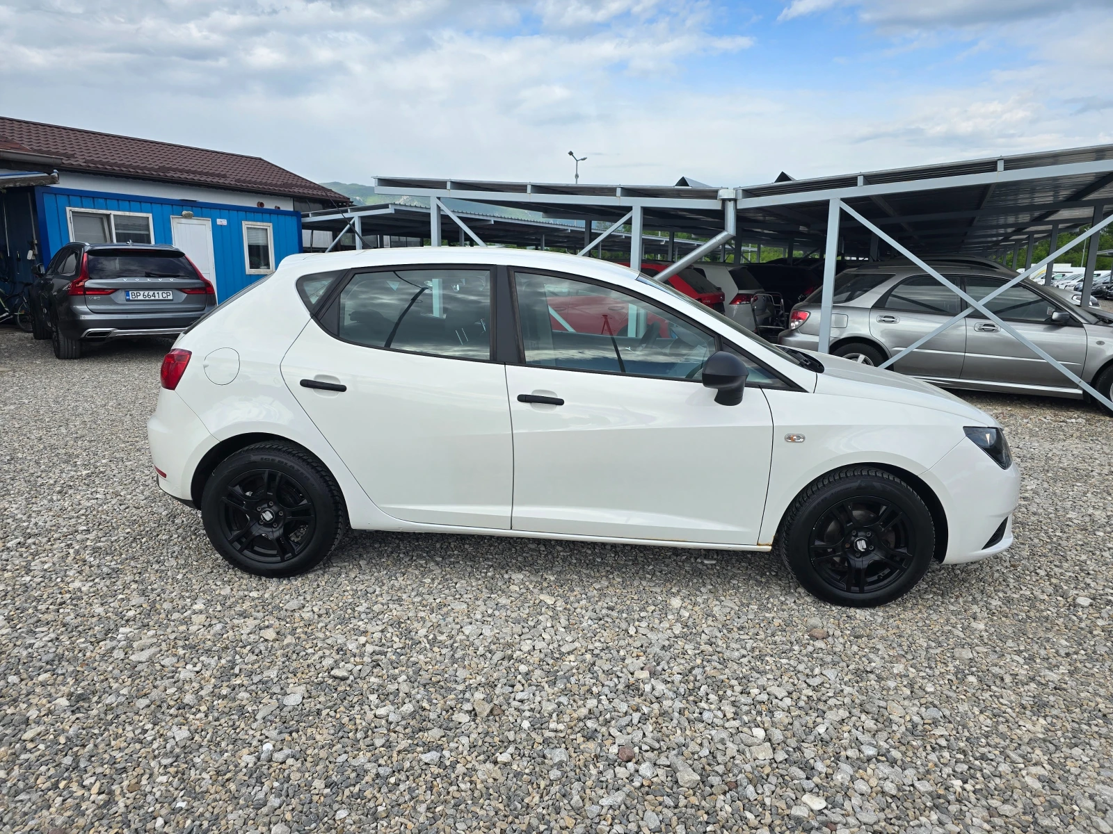 Seat Ibiza 1.2 БЕНЗИН ! ! РЕАЛНИ КИЛОМЕТРИ, снимка 6 - Автомобили и джипове - 54501347