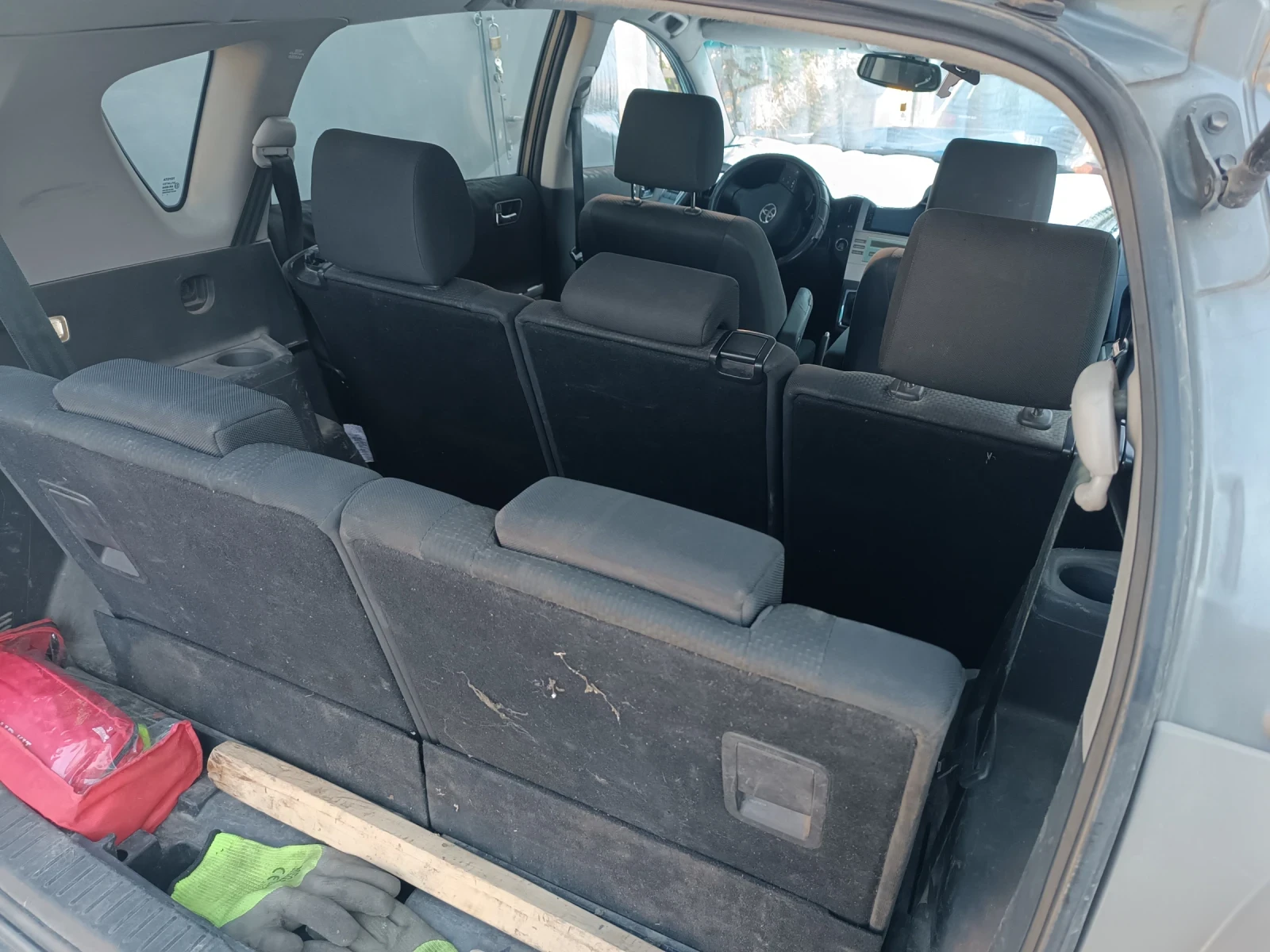 Toyota Corolla verso 2.0, снимка 7 - Автомобили и джипове - 54683093