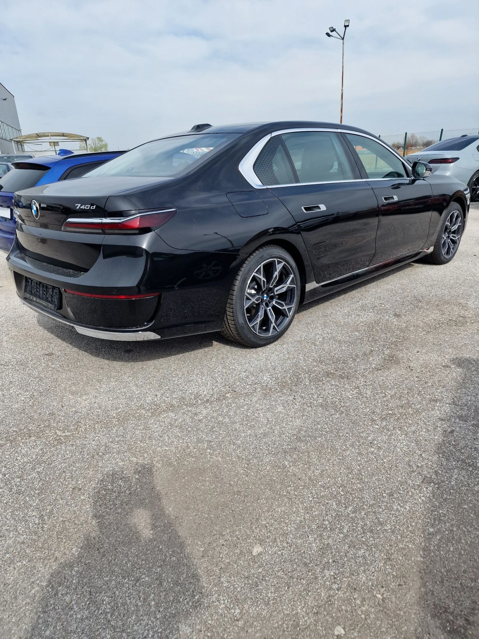 BMW 740 Лизинг от BMW, снимка 3 - Автомобили и джипове - 54972774