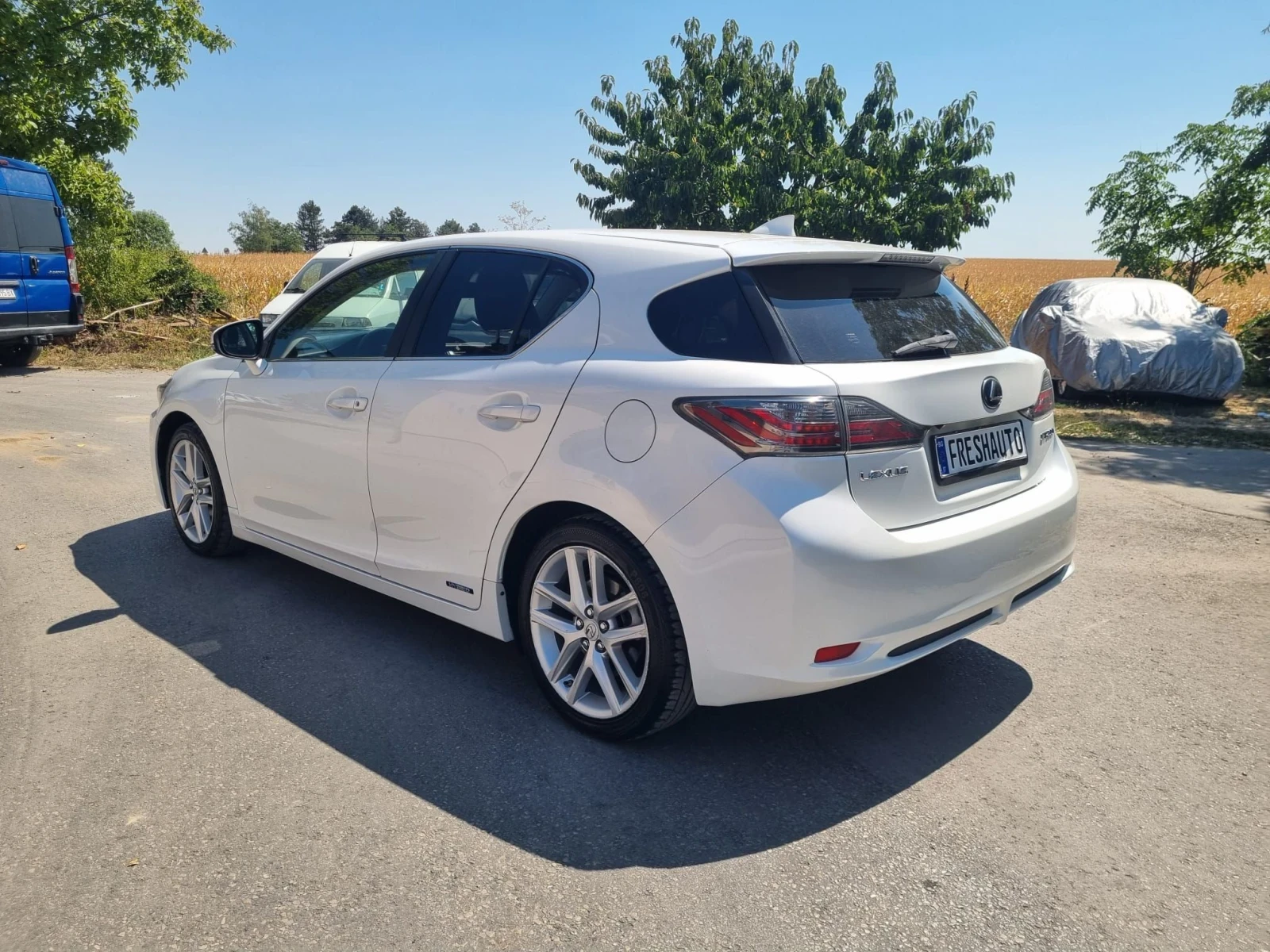 Lexus CT 200h, снимка 3 - Автомобили и джипове - 55750130