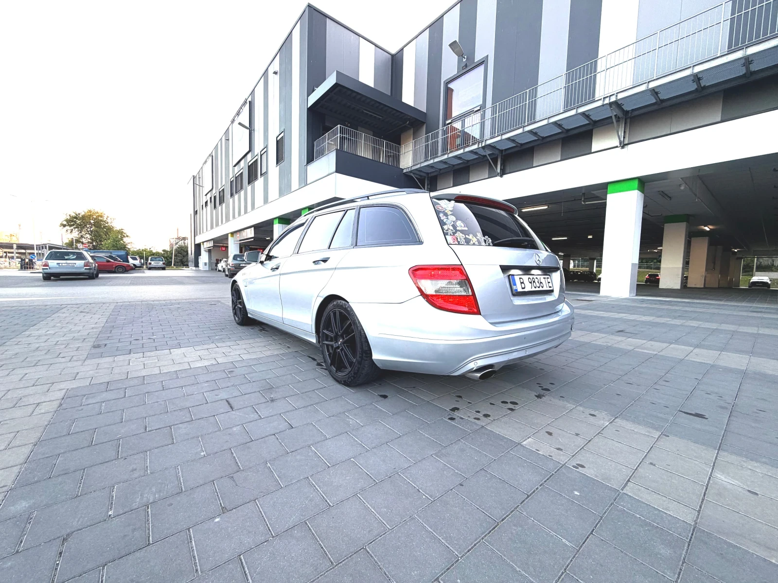 Mercedes-Benz C 220, снимка 4 - Автомобили и джипове - 55772302