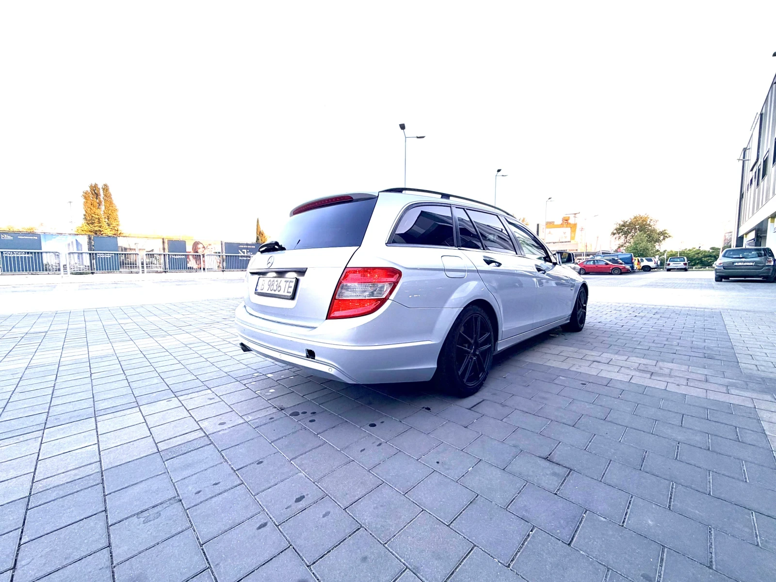 Mercedes-Benz C 220, снимка 6 - Автомобили и джипове - 55772302