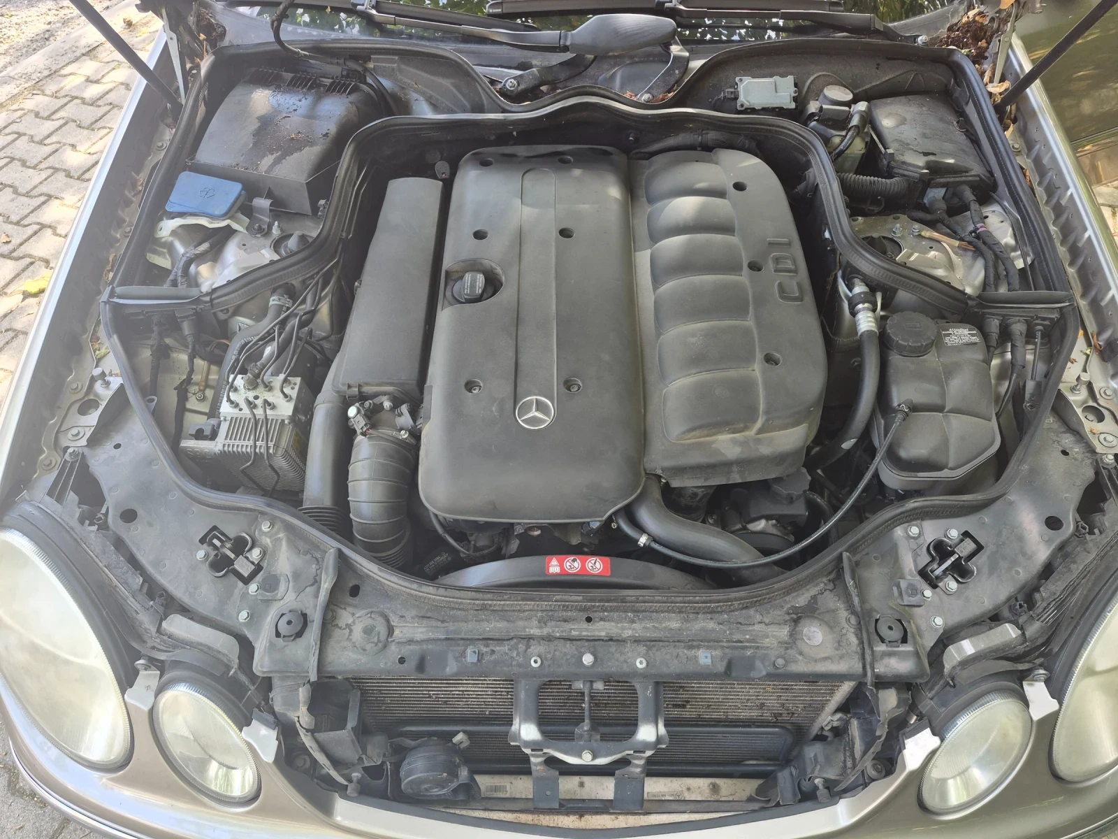 Mercedes-Benz E 320 E320 CDI, снимка 4 - Автомобили и джипове - 56438713