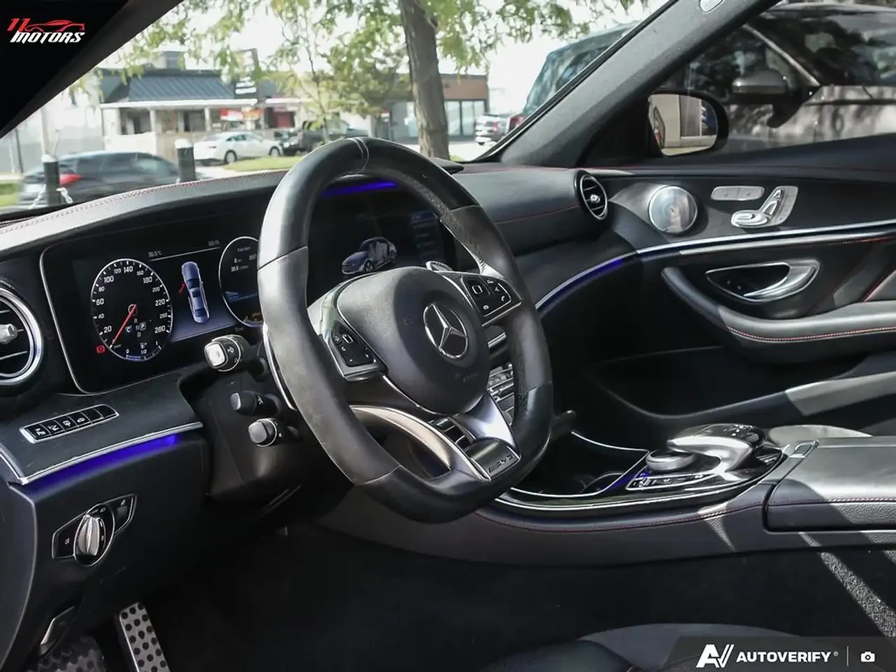 Mercedes-Benz E 55 4dr Sdn AMG E 43 4MATIC | LOADED - CERTIFIED All, снимка 13 - Автомобили и джипове - 56657713