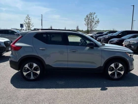 Volvo XC40 Plus Dark Theme  CARFAX, снимка 3