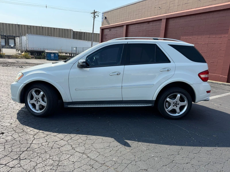 Mercedes-Benz ML 63 AMG ФИКСИРАНА ЦЕНА!!!, снимка 3 - Автомобили и джипове - 48083868