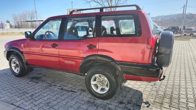 Nissan Terrano, снимка 4 - Автомобили и джипове - 49411635