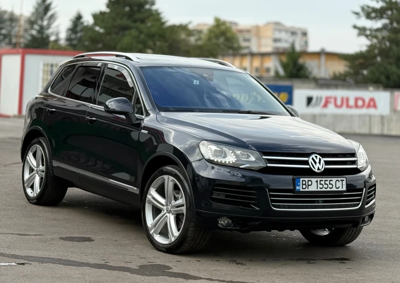 VW Touareg X 30TDi 245 * 360 камери* * Панорама* * Дистроник*