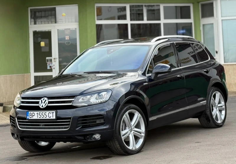 VW Touareg X 30TDi 245 * 360 камери* * Панорама* * Дистроник*, снимка 3 - Автомобили и джипове - 51755527