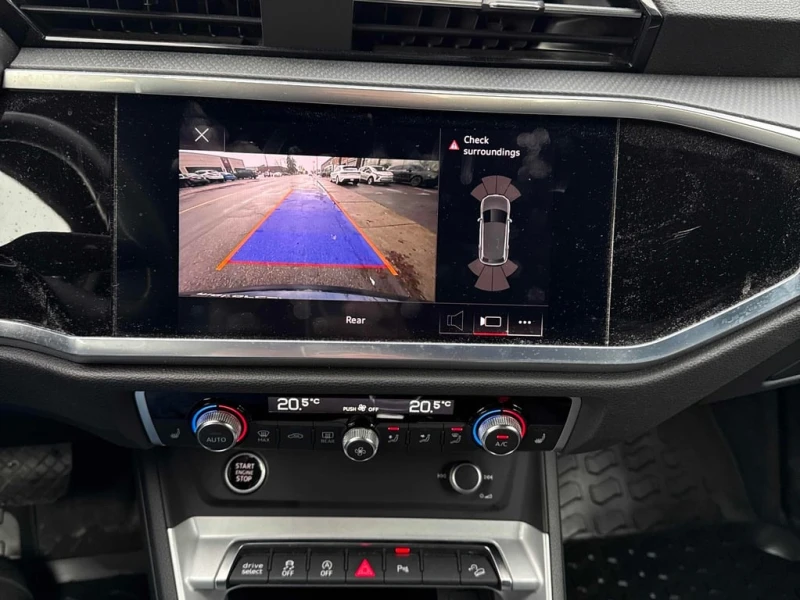 Audi Q3 * 45 TFSI quattro * CARFAX * ЦЕНА ДО БГ, снимка 9 - Автомобили и джипове - 53131819