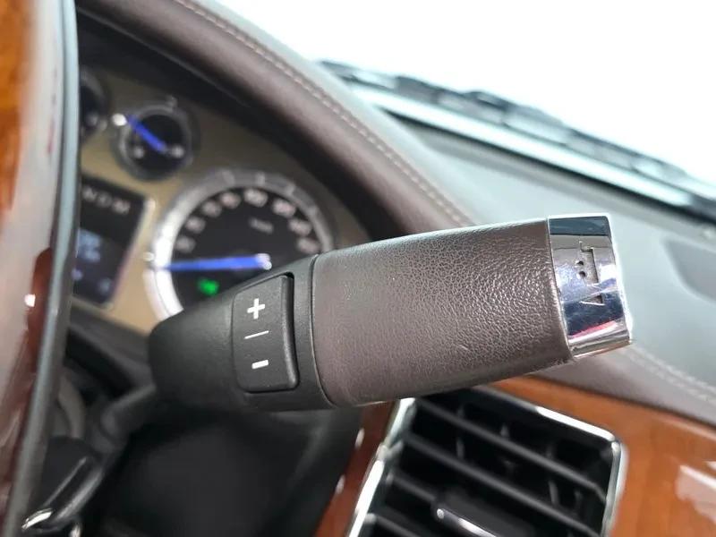 Cadillac Escalade 6.2 , снимка 8 - Автомобили и джипове - 54848082