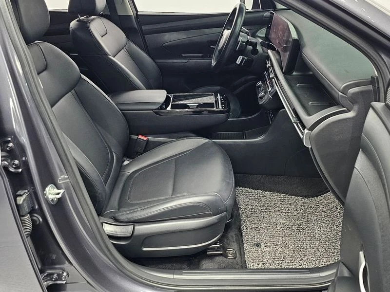 Hyundai Tucson 1.6 Automatic, снимка 12 - Автомобили и джипове - 55735965