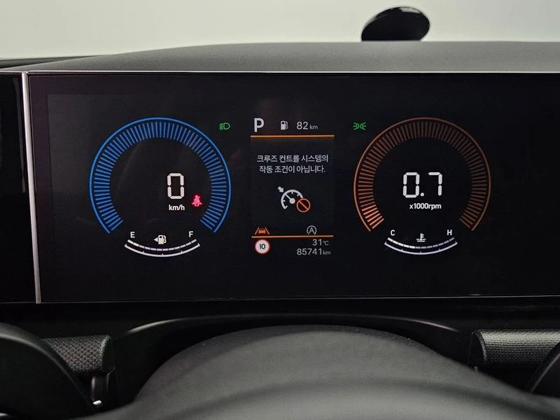 Hyundai Tucson 1.6 Automatic, снимка 8 - Автомобили и джипове - 55735965