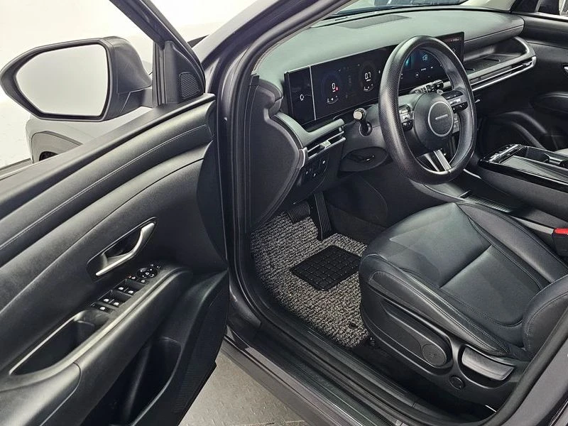 Hyundai Tucson 1.6 Automatic, снимка 10 - Автомобили и джипове - 55735965