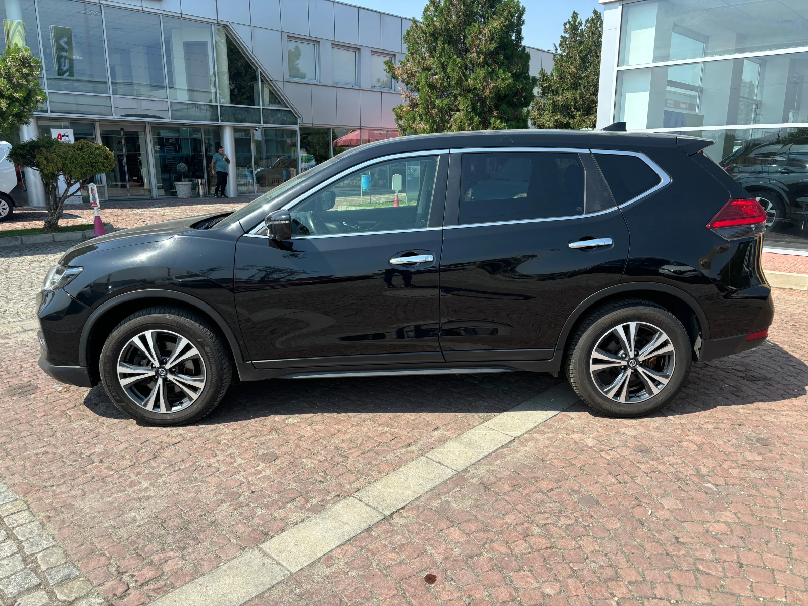 Nissan X-trail 1.7 куб./ 150 к.с. 4X4 - изображение 6