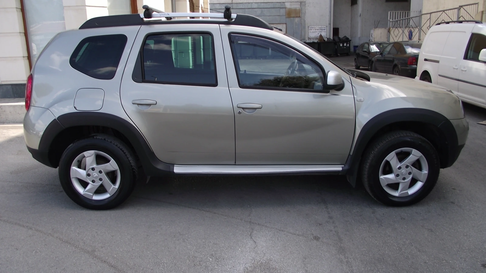 Dacia Duster 1.5.d.110.k.c.4x4.5.100 km. - изображение 2