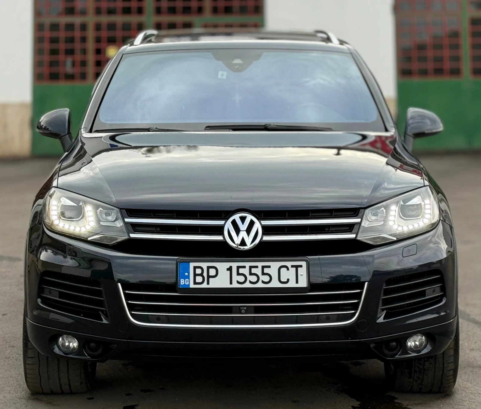 VW Touareg X 30TDi 245 * 360 камери* * Панорама* * Дистроник* - изображение 2