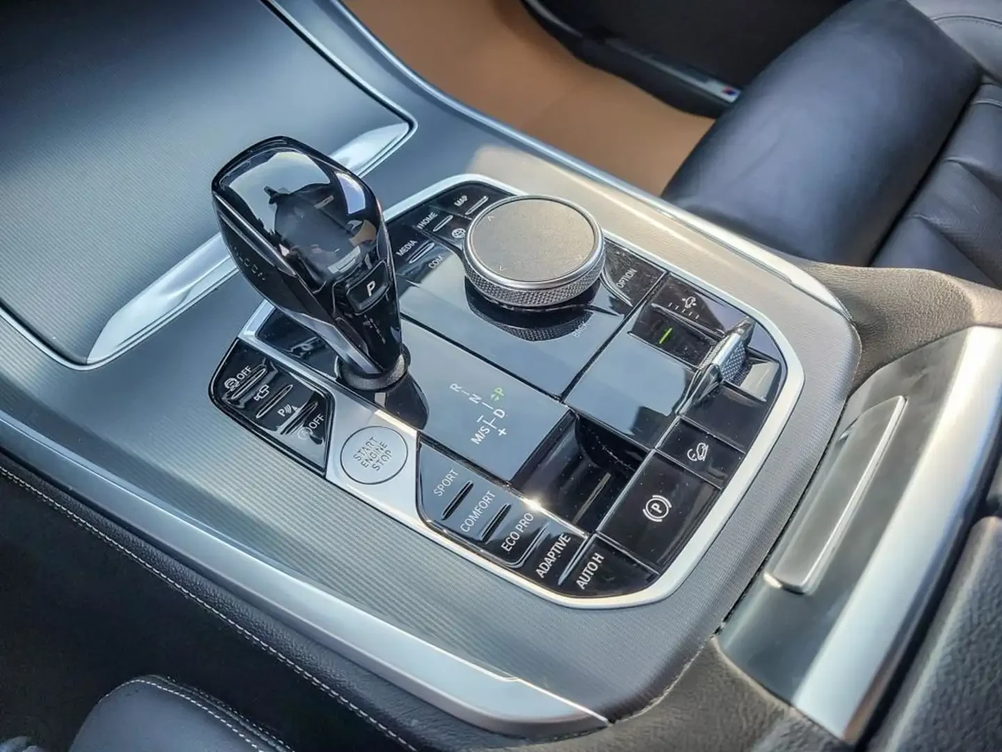 BMW X5 M-PACK* HARMAN* LASER* M-BRAKES* HEAD-UP* CARFAX* , снимка 12 - Автомобили и джипове - 53915610