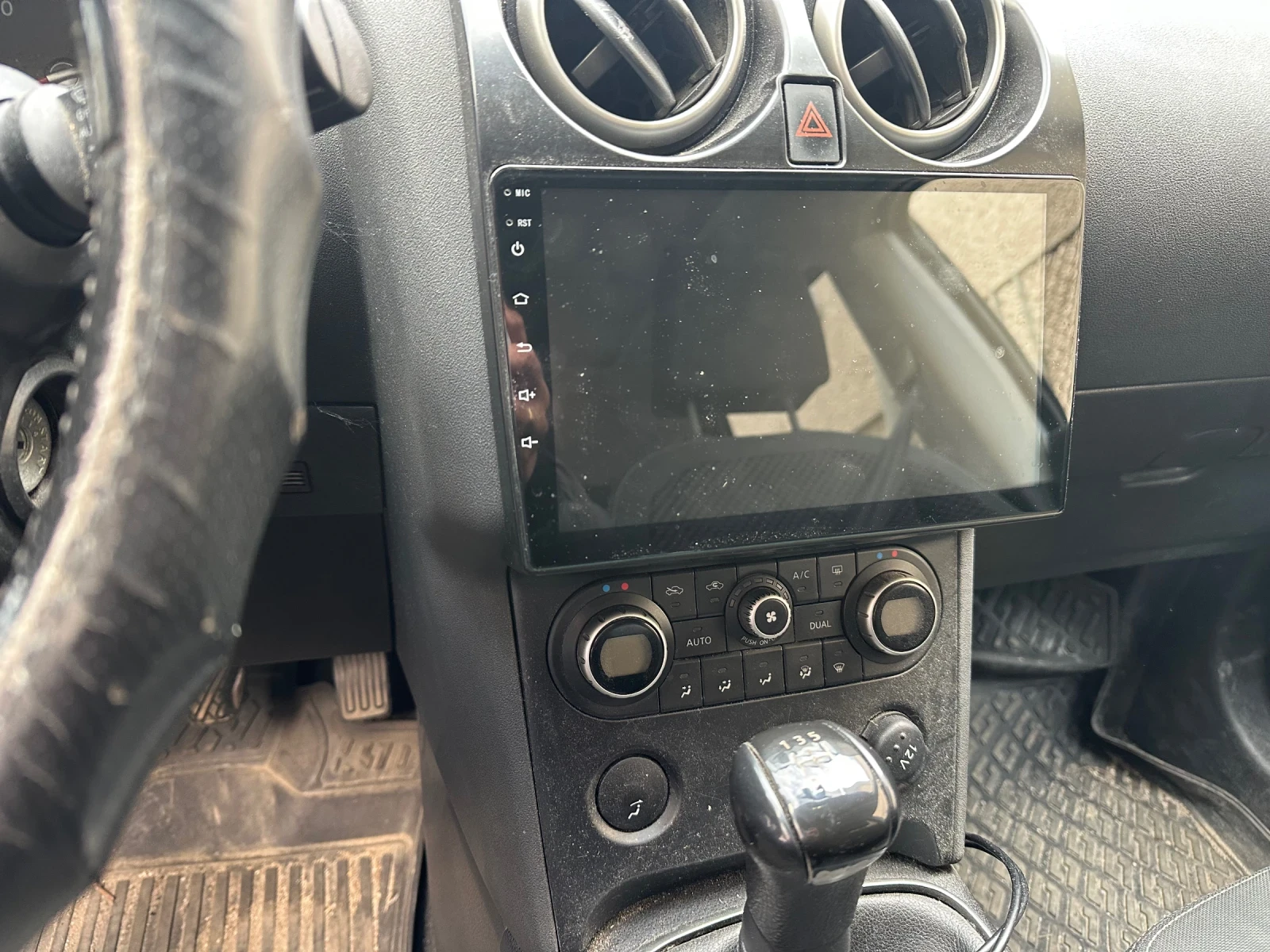 Nissan Qashqai, снимка 2 - Автомобили и джипове - 54030201