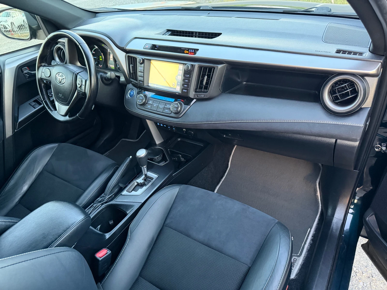 Toyota Rav4 2.5 HYBRID / PREMIUM / 360 ������ / ���������  | Mobile.bg � ����������� 11