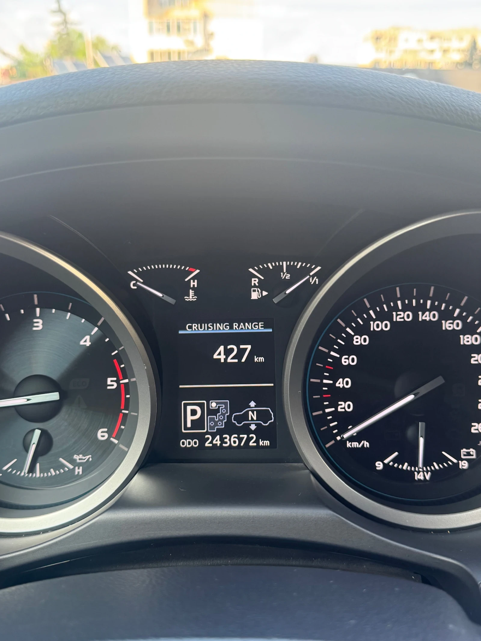 Toyota Land cruiser 200 - series V8 4.5L, снимка 5 - Автомобили и джипове - 54415805